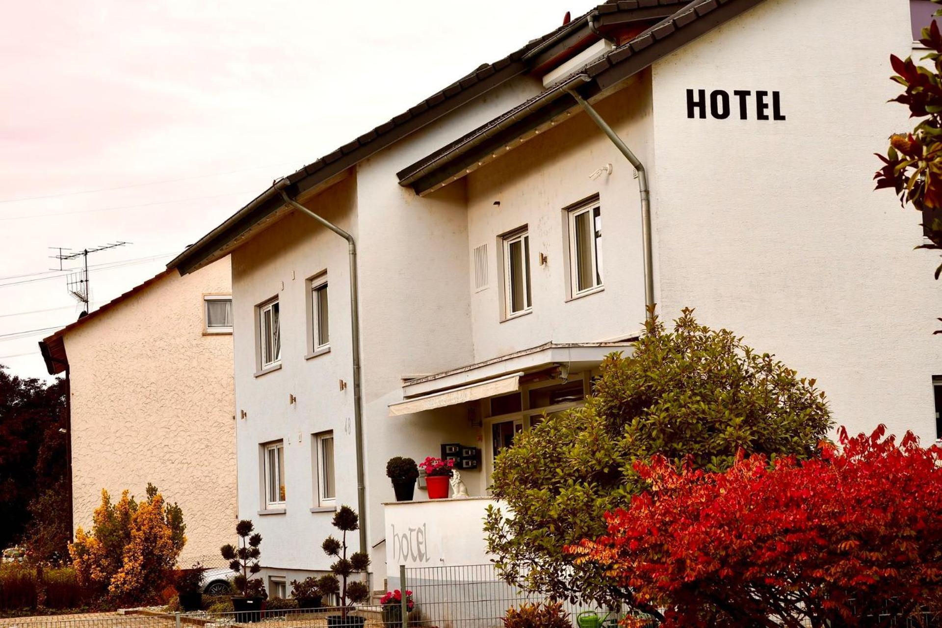 Burghotel Loerrach エクステリア 写真